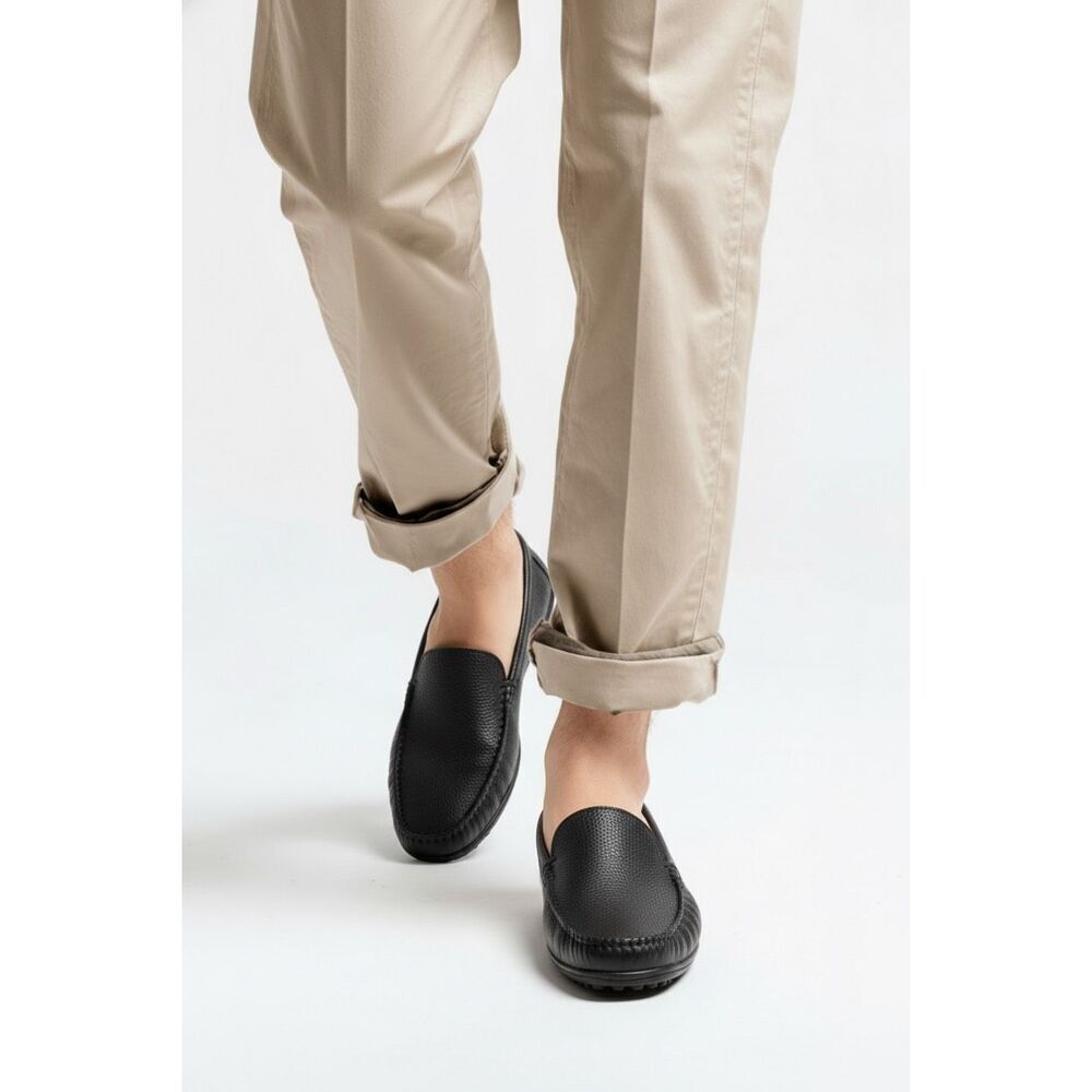 Marc Joseph Young Mans Leather Loafers Size 4.5